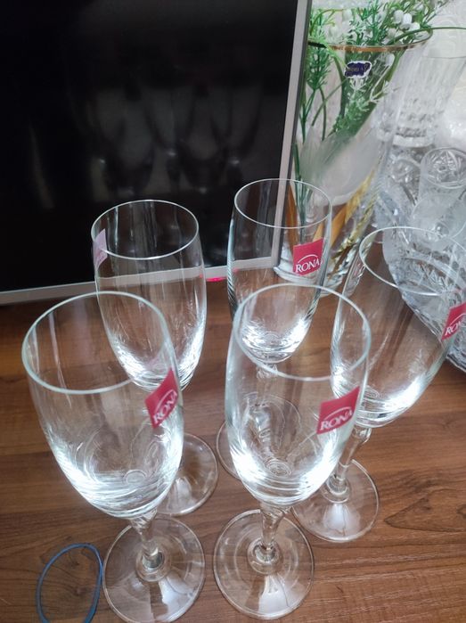 Фужеры чешское стекло. Рог хрустальный, фужеры
