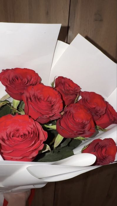 Свежий красные розы