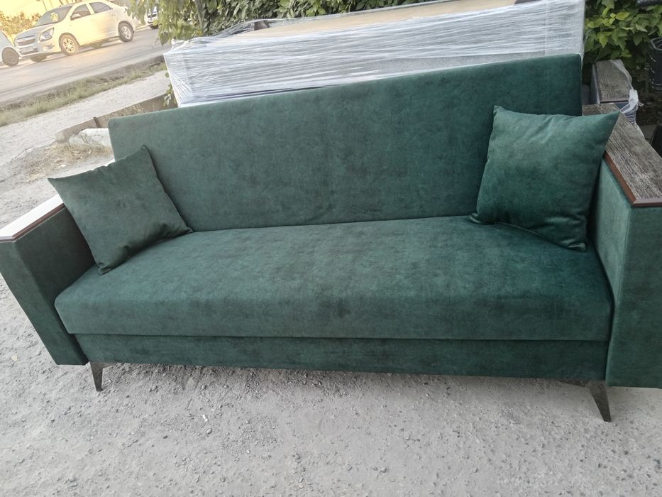 Диван раскладной новый!!!