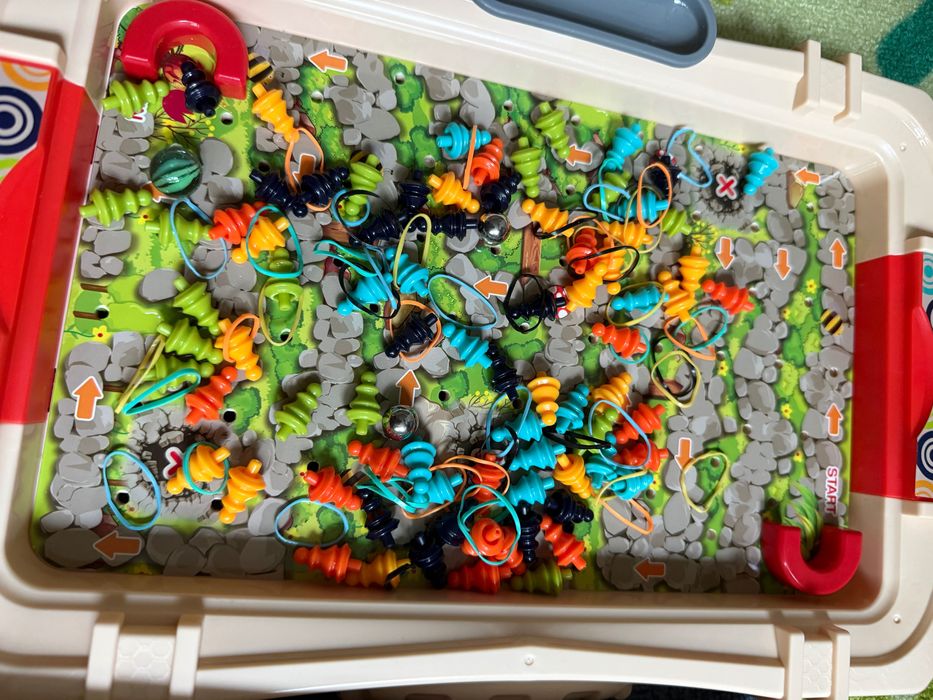 Jocuri copii 4-7 ani Creeaza un labirint