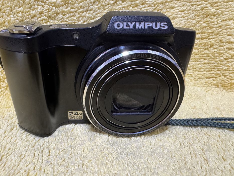 Aparat foto digital Olympus SZ-14, 14MP