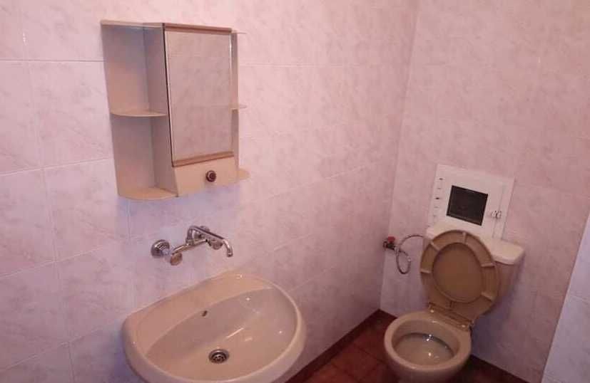 Дава се под наем Двустаен апартамент в Бургас, Възраждане - 62 кв.м за 102 € - Снимка #5