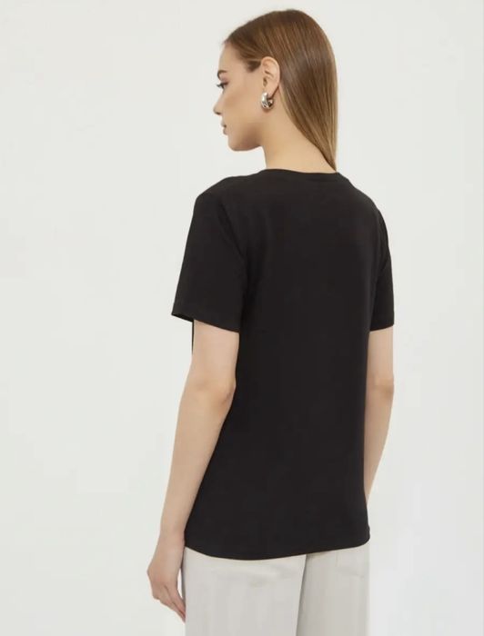 Женские базовые футболки бренда Tallas