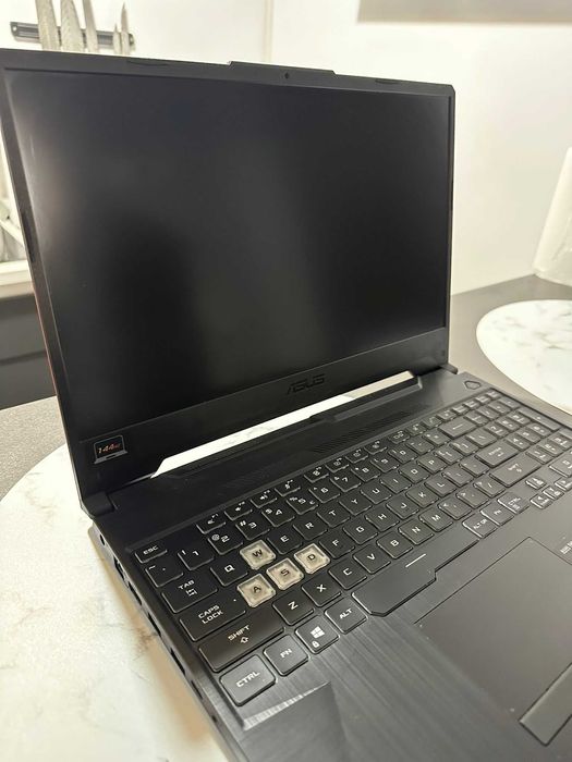 Laptop de gaming ASUS TUF F15 FX506LH