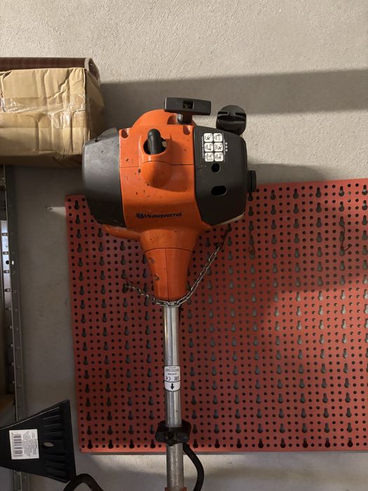 Motocoasa Husqvarna 128r