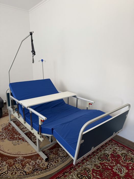 Продам медецинскую кровать