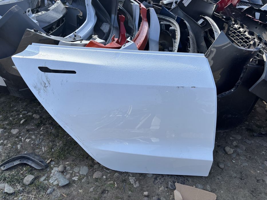 Врата Тесла 3/Tesla Model 3
