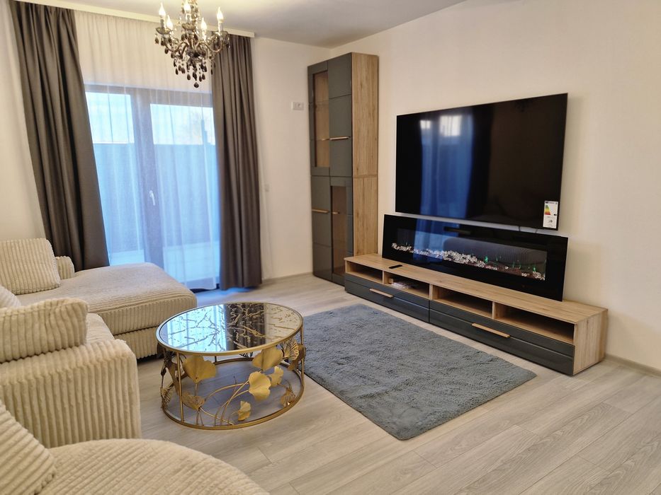 Închiriem casa tip duplex Miroslava
