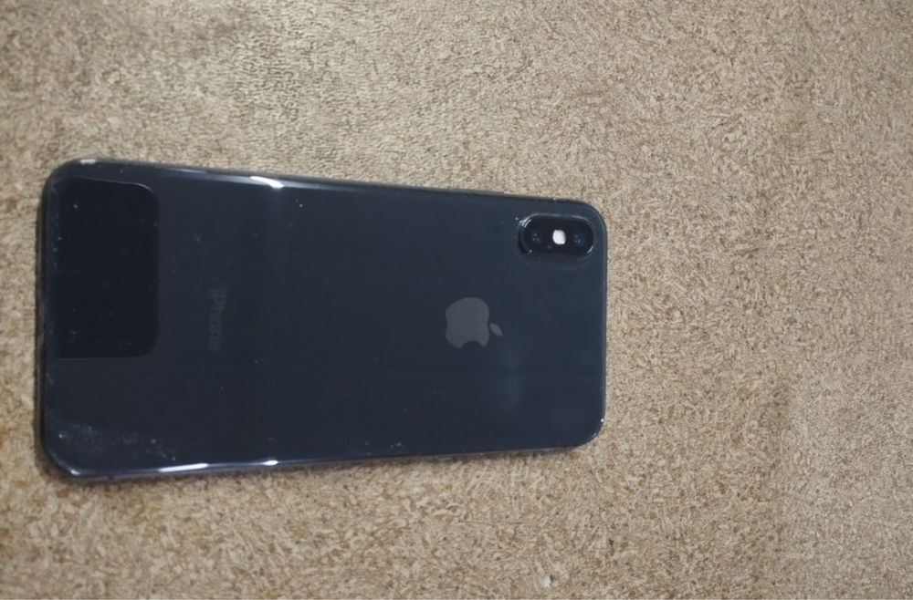 I phone x s sotiladi