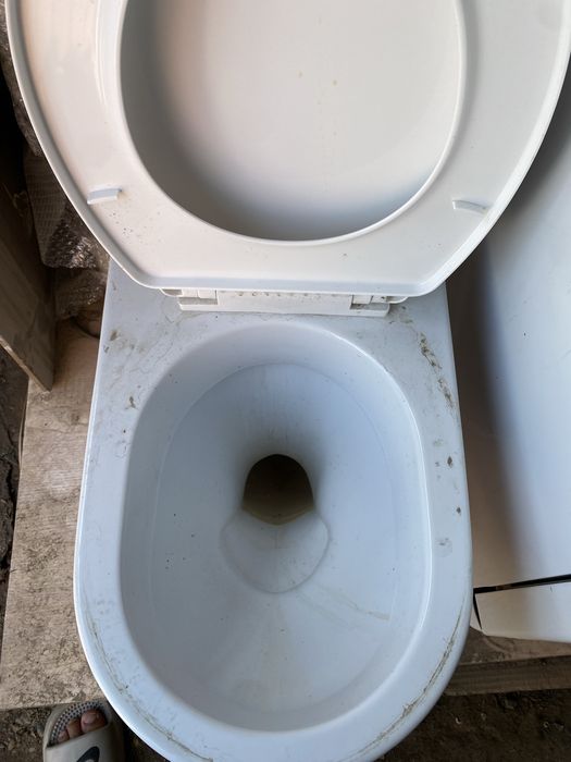 Унитаз с раковиной