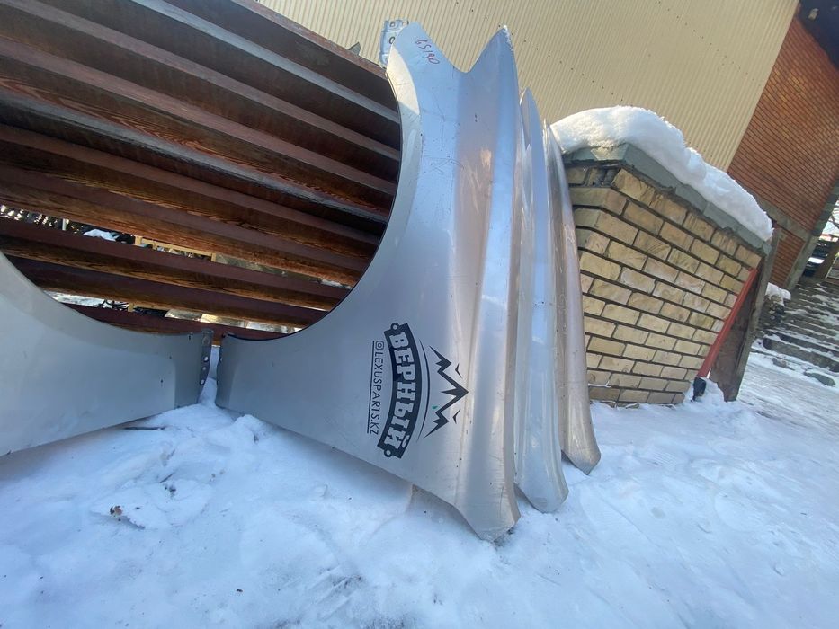 Крылья на Lexus Gs300(190)