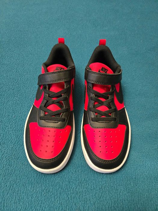НОВИ детски маратонки Nike
