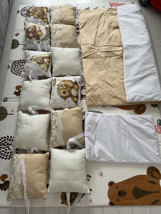 Продам комплект в кроватку