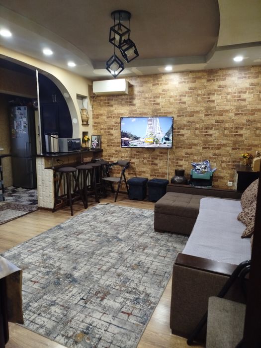 Продается квартира 2в3/1/9