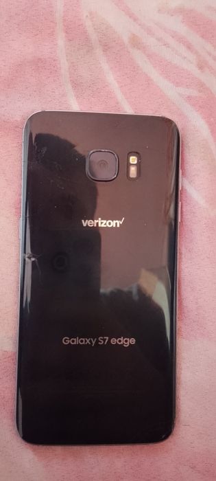 Samsung s7. 32.g. 400000