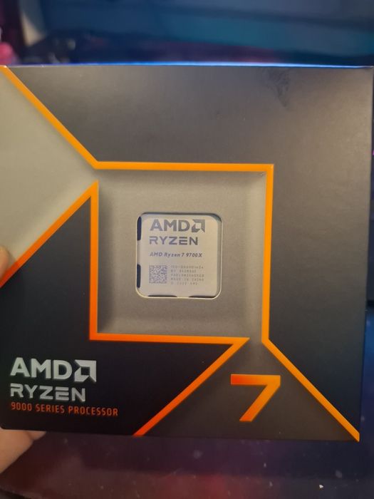 Ryzen 7 9700x BOX amd