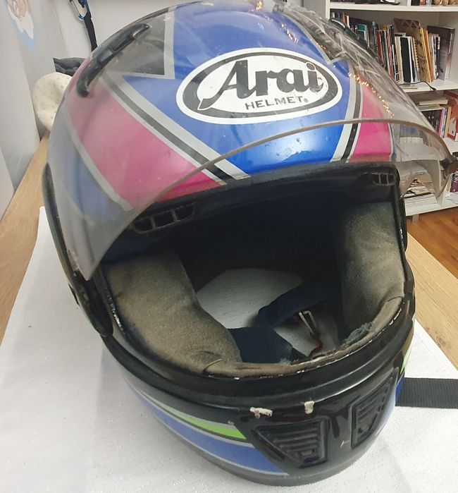 Каска Arai chaser V