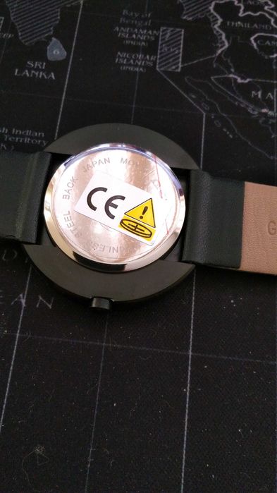 Продавам часовник