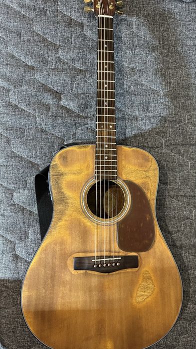 Продам в хорошие руки гитару