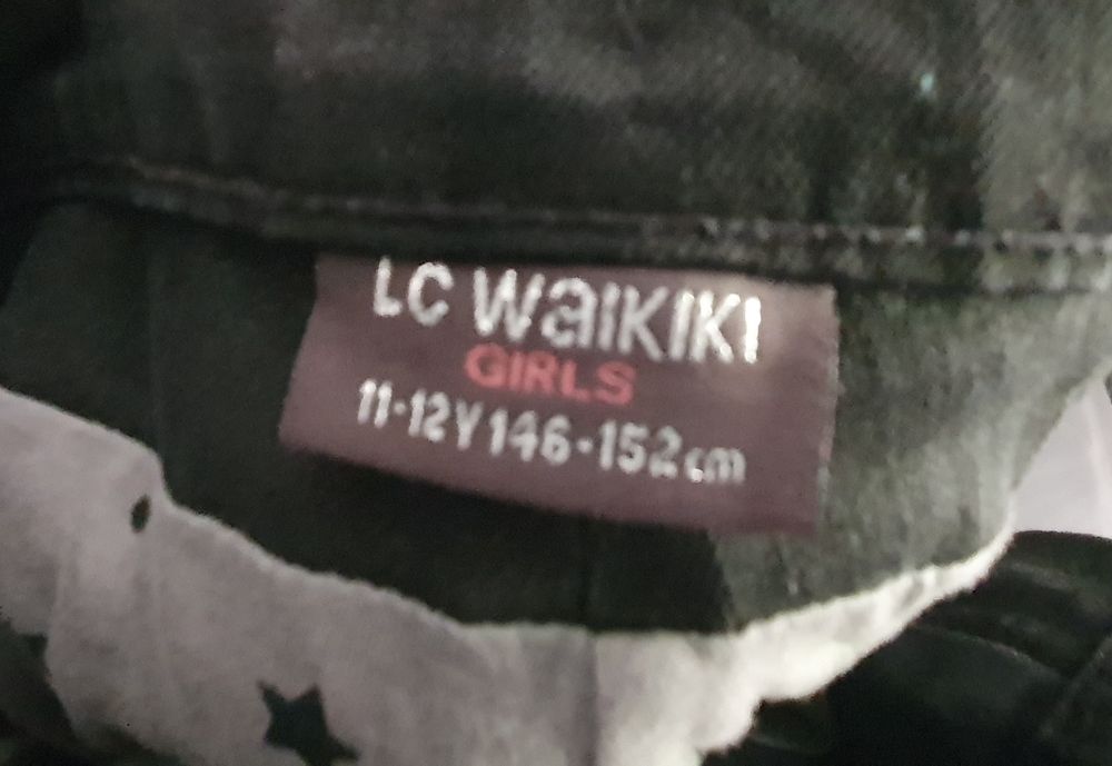 Ocazie 4 buc pantaloni 10-11 ani de firma H&M lc waikiki hanorac cadou
