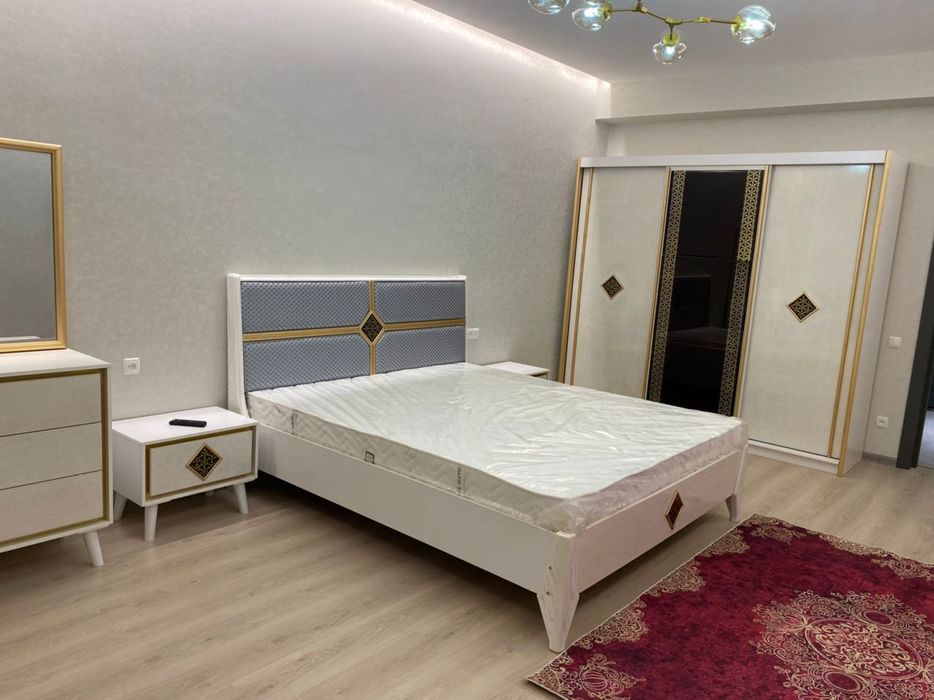 Срочно сдаётся 3 х комнатная люкс квартира