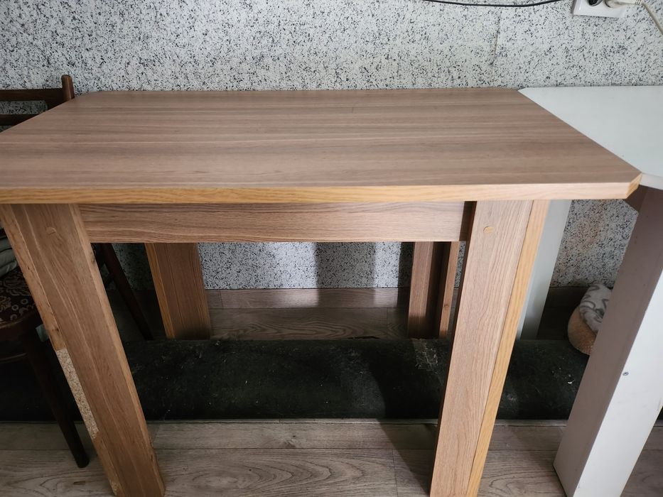 стол продам 100х60