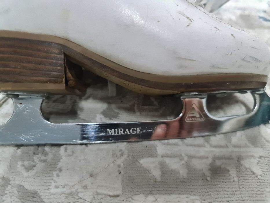 Коньки для фигурного катания