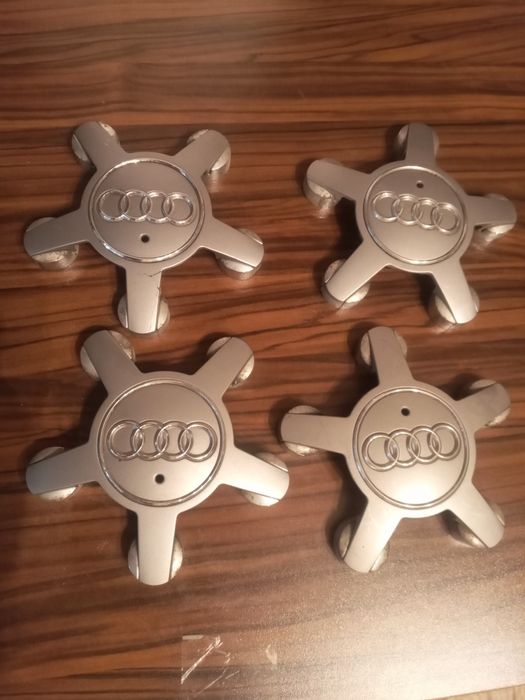 Колпачки Заглушить на диски.