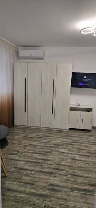 Închiriez garsoniera zona Școlilor