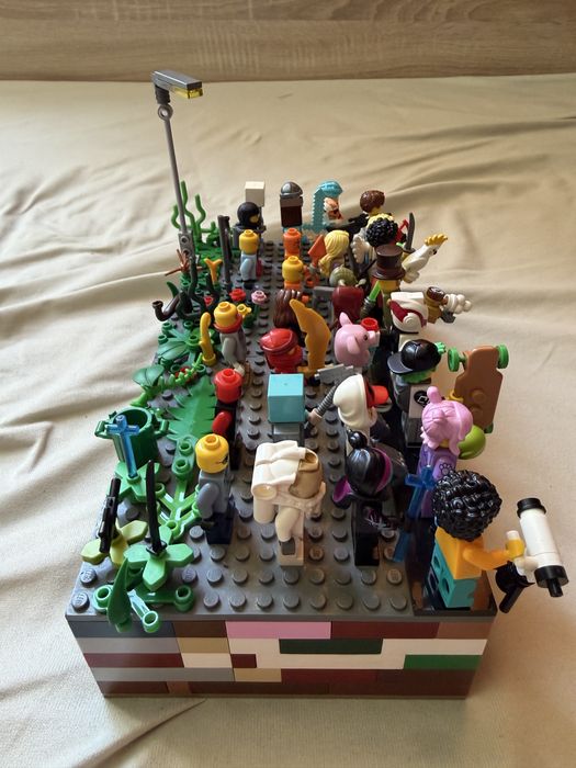 Lego фигурки,части и аксесуари
