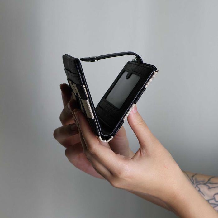 Portofel în carouri alb-negru – Nou