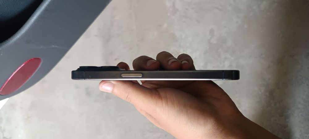 Iphone 15 pro sotiladi