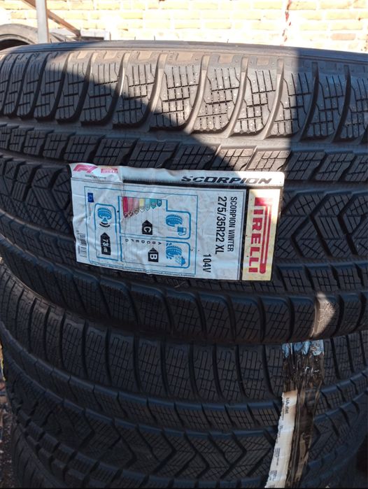 Anvelope Pirelli noi set 275/35 R 22, 315/30 R 22 dot 2020