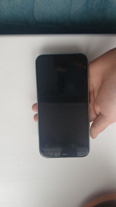 Продам айфон 11 64гб