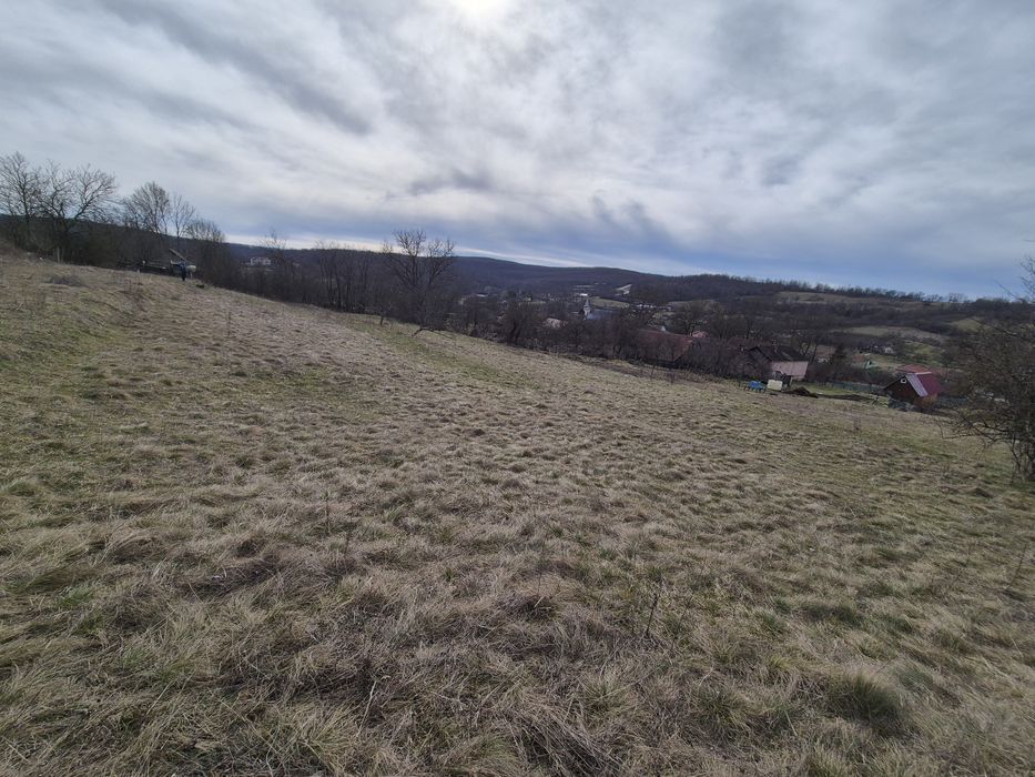 Vand teren intravilan la Șiștarovăț