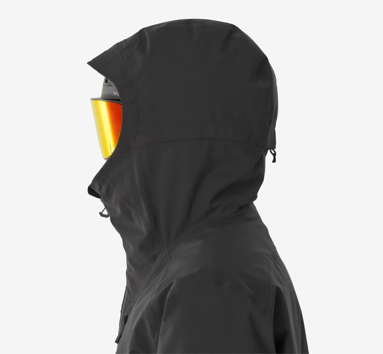 Ски яке М размер ново