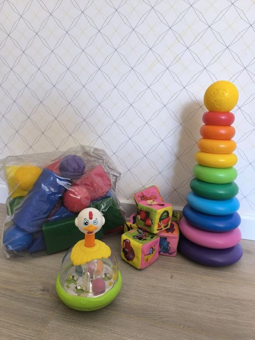 Игрушки для малышей 1+
