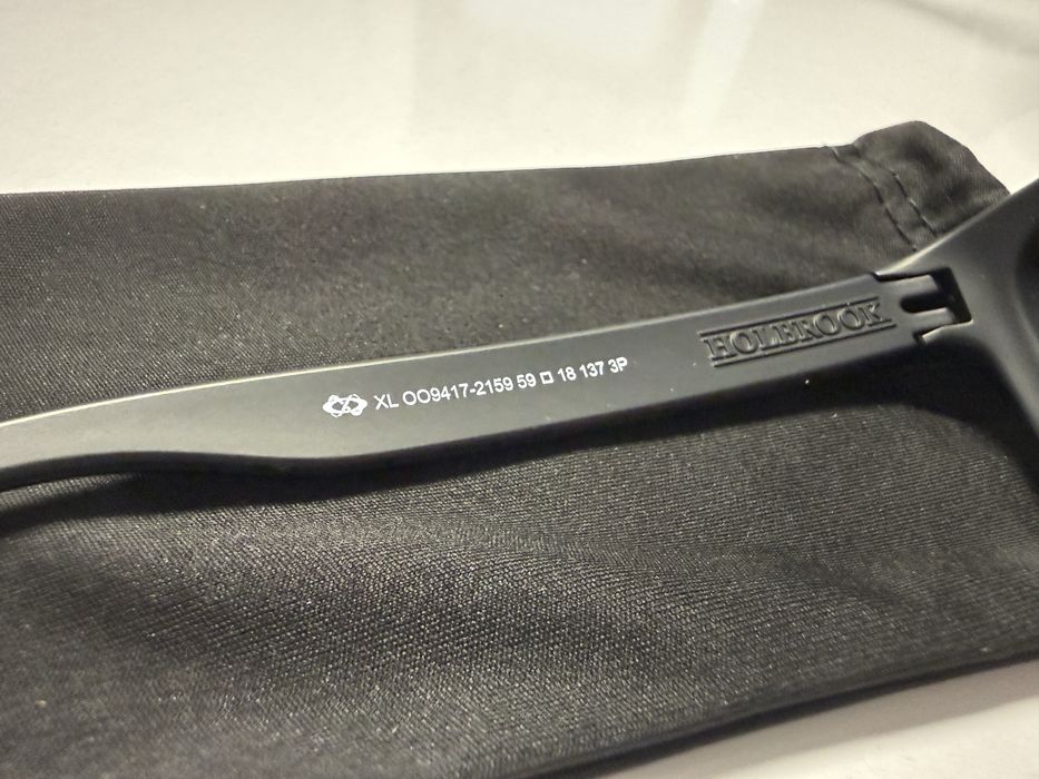Слънчеви очила OAKLEY
