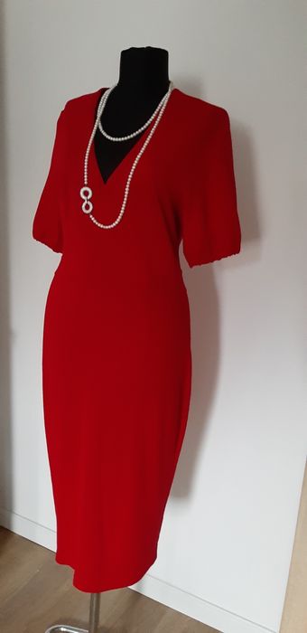 Rochie rosie asos cambrata