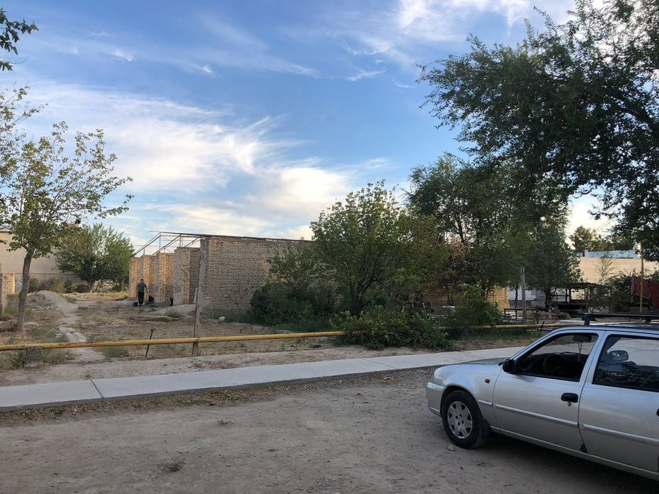 Yer joyi uchastka savdo majmuasi ,sex