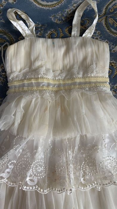 Платье праздничное