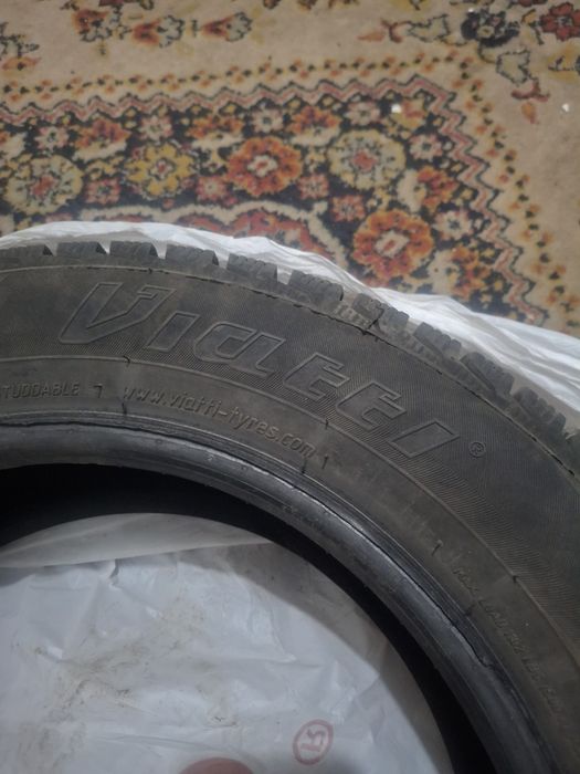 Продам зимнию резину