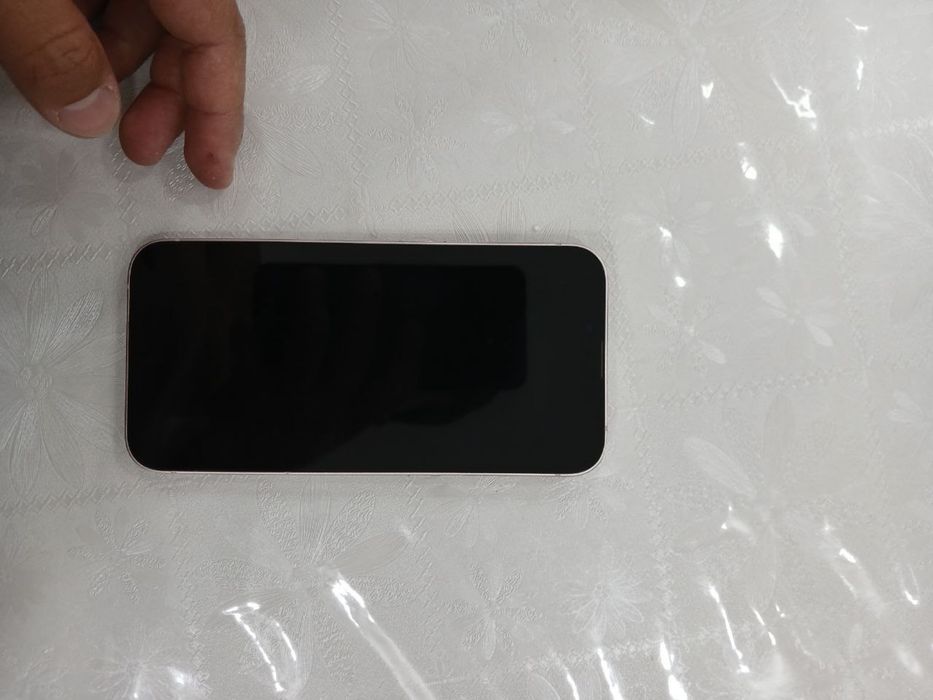 Iphone 13 128гб.
