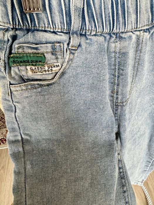 Продаётся детские джинсы