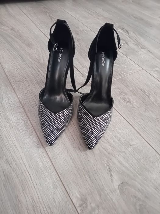 Обувки за специален повод