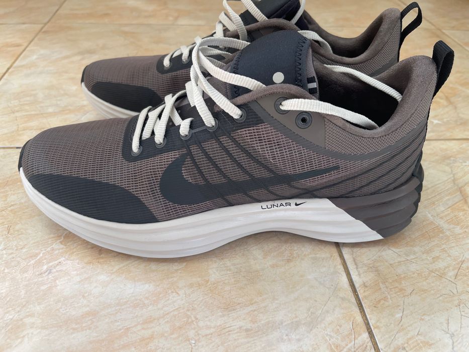 Продавам мъжки маратонки NIKE