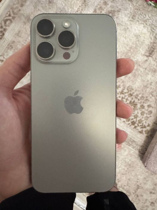 iPhone 15 Pro Max