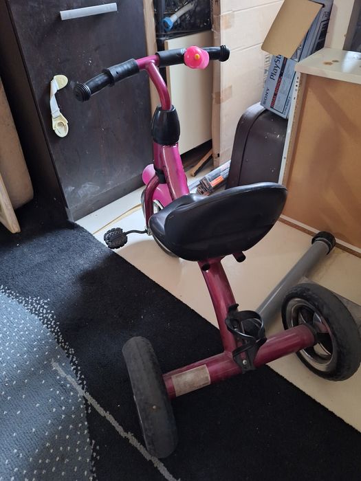 Продавам триколка