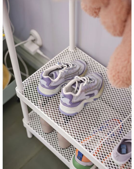 Cuier Ikea - haine+depozitare pantofi