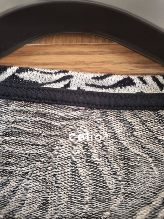 3 мъжки тениски с къс ръкав за 20 лева, дънки